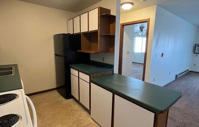 1 bed, 1 bath, 643 sqft, $995