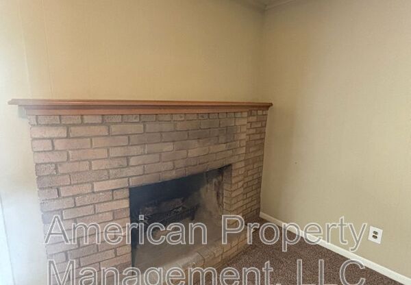 1713 S 1 ST