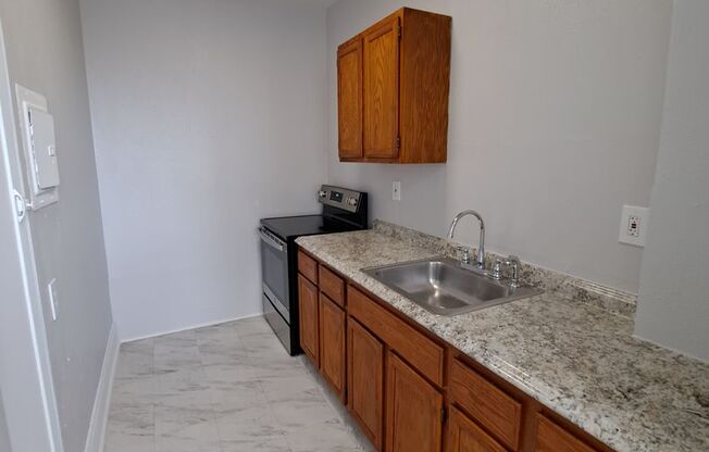 Studio, 1 bath, 506 sqft, $1,300, Unit 103