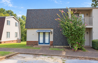 2-Bedroom, 2-Story Rental Near Downtown Cookeville & TTU