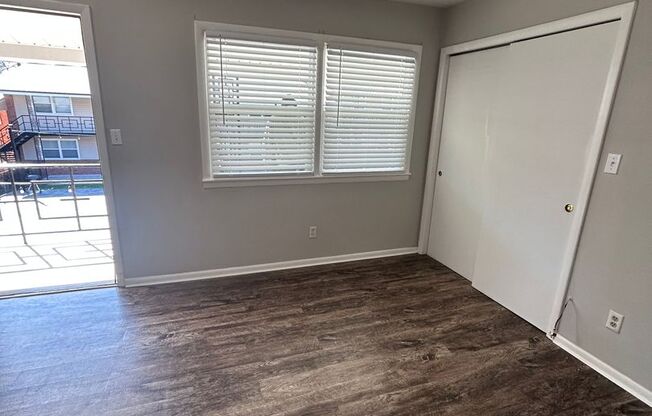 1 bed, 1 bath, 616 sqft, $878, Unit 33