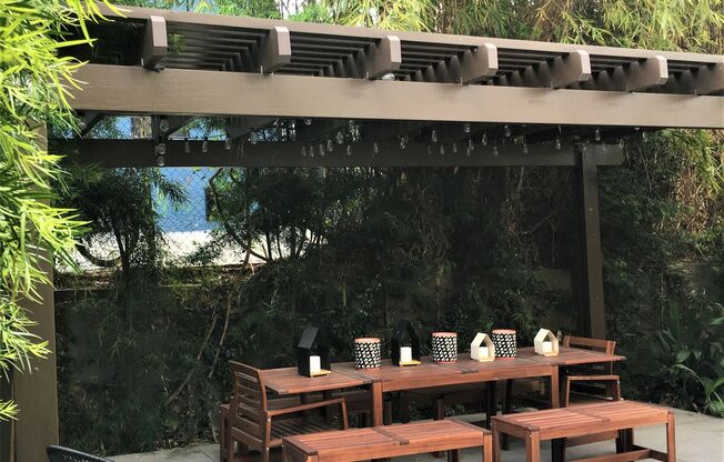 RCG 722 Hartford LLC