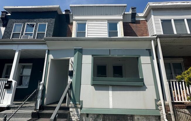 Renovated 3 Bed, 1 Bath townhome