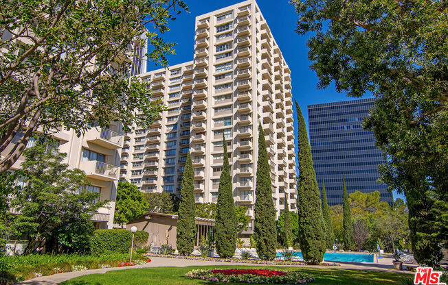 2 beds, 2 baths, 1,080 sqft, $4,850, Unit 708
