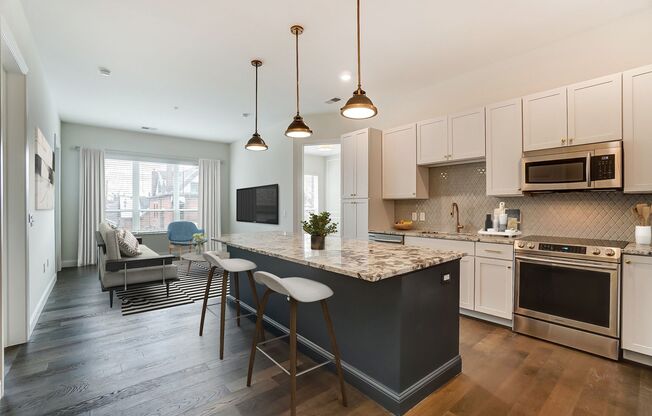 2 beds, 2 baths, 1,007 sqft, $1,880, Unit 314