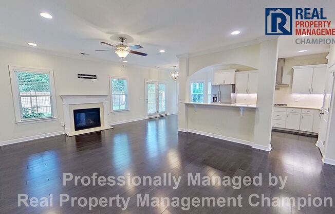 Beautiful Executive Home in Middle Sound Village