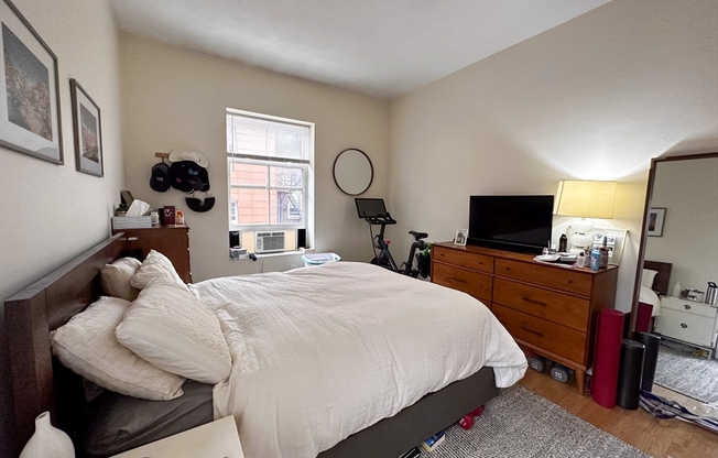 3 WORCESTER SQ
