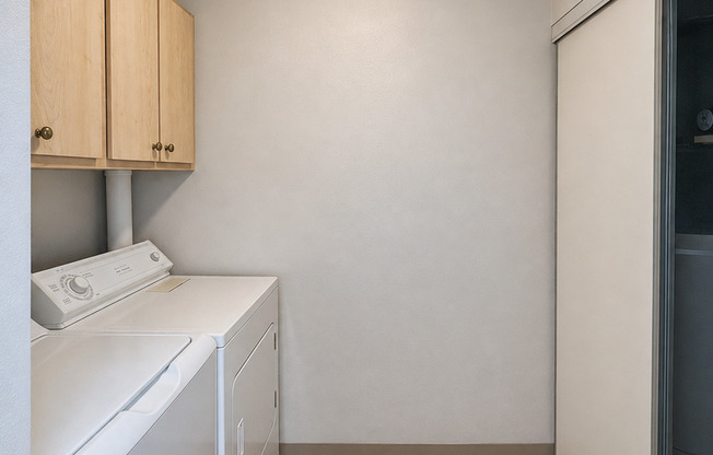 3 beds, 2 baths, $1,695, Unit 67