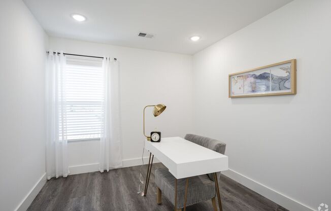 3 beds, 2.5 baths, 1,366 sqft, $1,399, Unit 1367