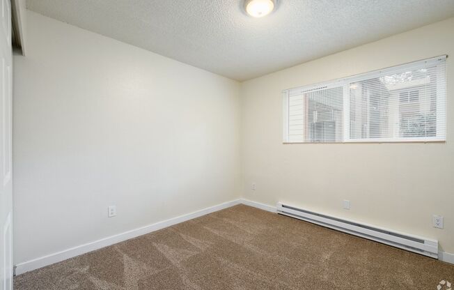3 beds, 2 baths, 1,100 sqft, $2,100, Unit 7535-01