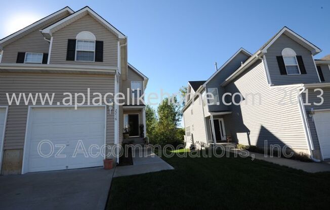 2216 SW RAMBLING VINE RD