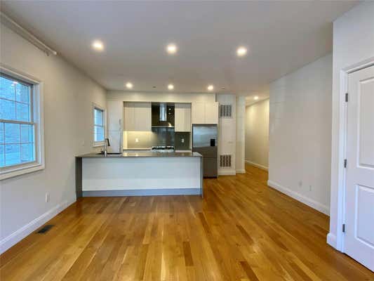 3 beds, 2 baths, 1,200 sqft, $4,500, Unit 1ST FL