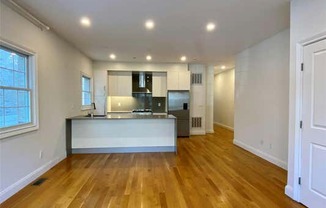 3 beds, 2 baths, 1,200 sqft, $4,500, Unit 1ST FL