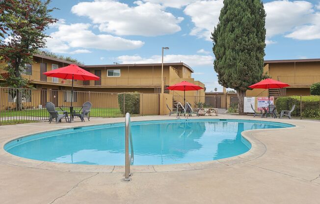 2 beds, 1 bath, 806 sqft, $2,495, Unit D11