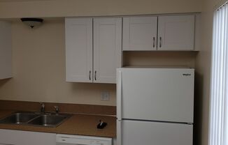 2 beds, 1 bath, $1,395