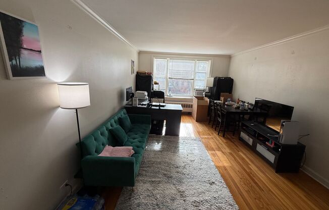 2950-2954 West Arthur Avenue