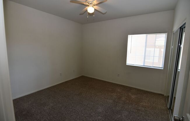 2 beds, 2 baths, $1,375, Unit Unit 1326