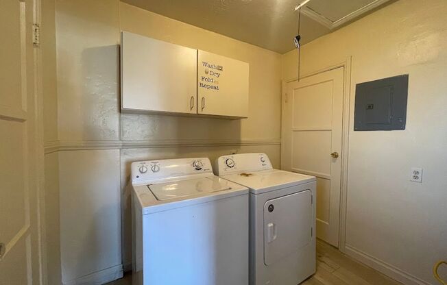 3 beds, 1 bath, 1,525 sqft, $3,495, Unit 3630