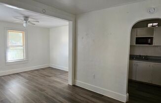 1 bed, 1 bath, 636 sqft, $1,050, Unit Adeline St. - 308 Unit 02