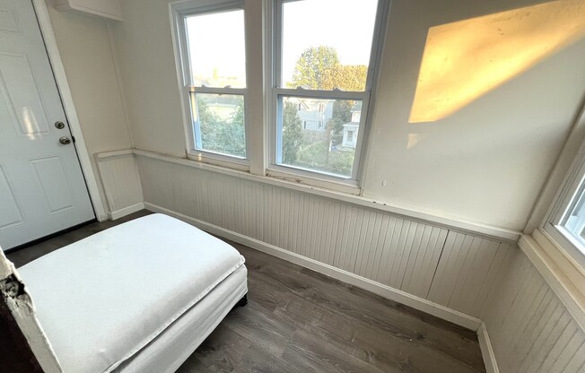 2 beds, 1 bath, 1,055 sqft, $2,180, Unit 2/F