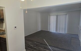 1 bed, 1 bath, 690 sqft, $675, Unit 116