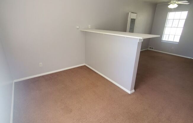 Studio, 1 bath, 495 sqft, $700, Unit Unit 39