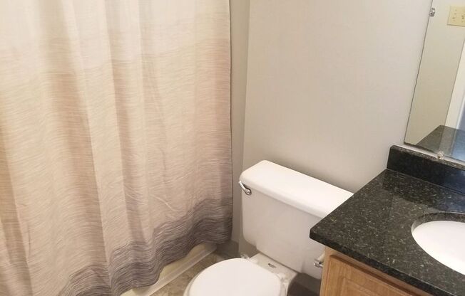 2 beds, 1 bath, 975 sqft, $1,575, Unit 209