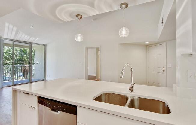 3605 NE 207th St Apt 4203
