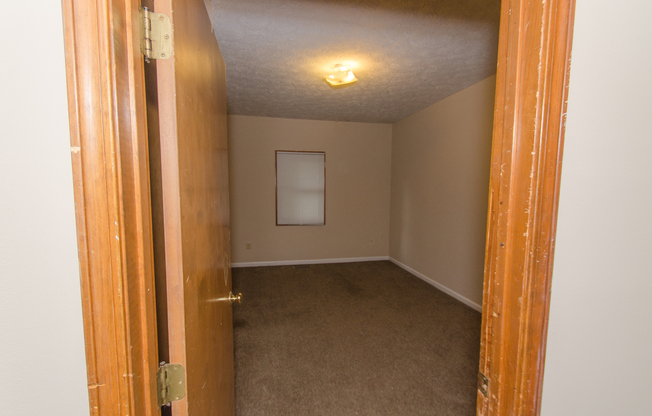 4 beds, 1 bath, $2,150