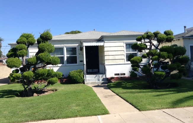 Beach House with Big Garage