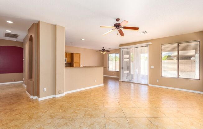 3556 E HAMPTON LN