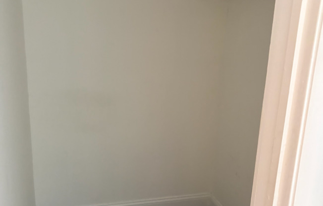 1 bed, 1 bath, 396 sqft, $1,100, Unit A-2