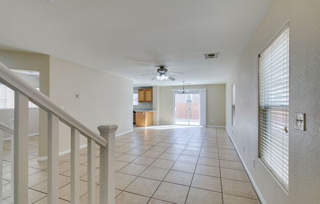 4 beds, 2.5 baths, $1,900