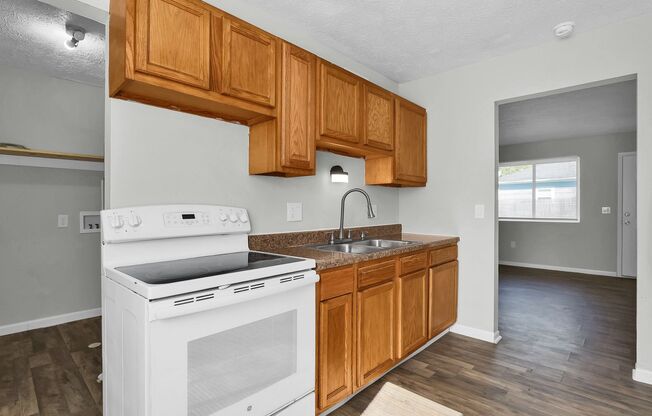 2 beds, 1 bath, 728 sqft, $1,150, Unit 2887