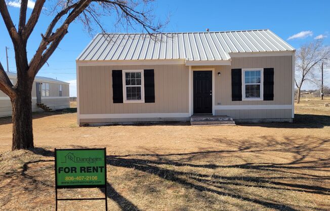 SLATON CHARMER! Totally Remodeled!! Available March 1st! 2/1 Polished Hardwood Floors!