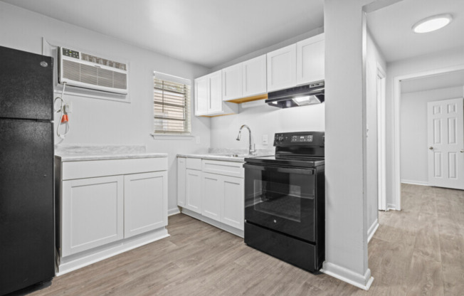 2 beds, 1 bath, 552 sqft, $1,399, Unit 9562-2-2A