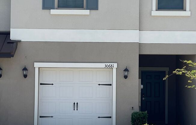 Wesley Chapel Town Home with Garage