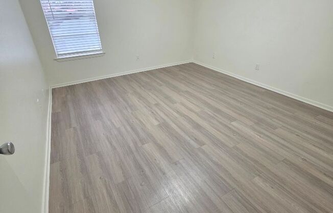 2 beds, 1 bath, 900 sqft, $1,145, Unit ELP2202-229