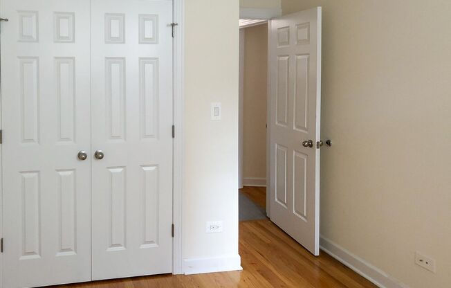 1 bed, 1 bath, 587 sqft, $1,950, Unit 630R-G