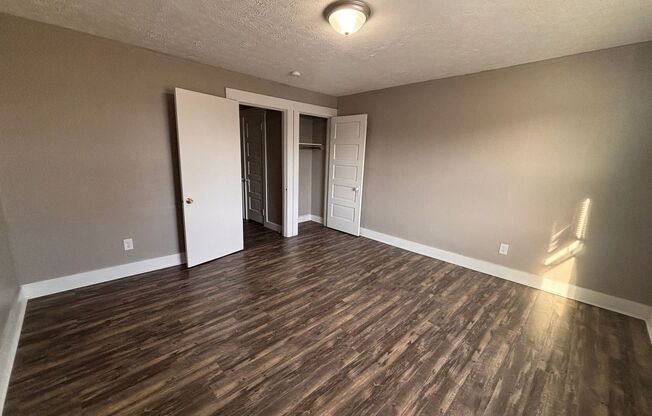 3 beds, 1 bath, $1,050