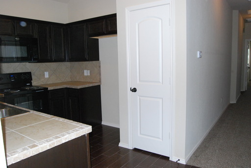 3 beds, 2 baths, $1,695