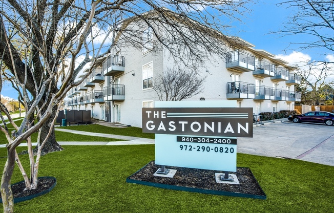 1 bed, 1 bath, 567 sqft, $900, Unit 316