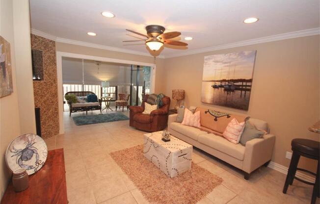 2330 LAKEWOOD YACHT CLUB DR