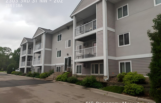 2303 3 ST NW