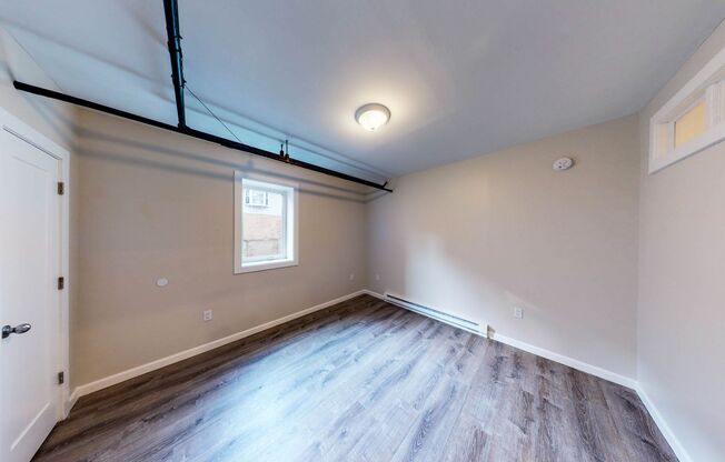 2 beds, 1 bath, 759 sqft, $1,950, Unit 105