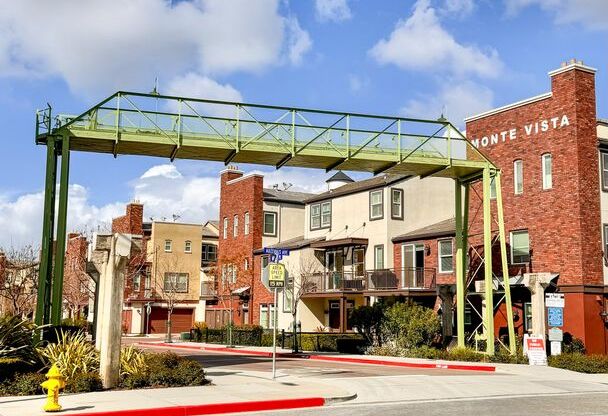 1 bed, 1 bath, $2,850, Unit #125