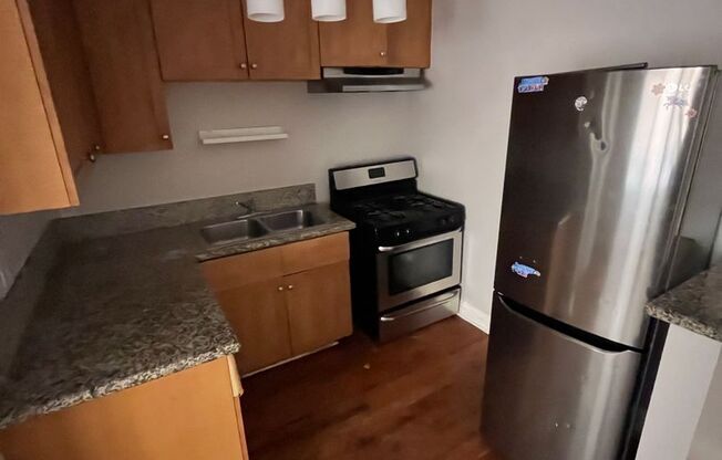 1 bed, 1 bath, $1,600, Unit 209