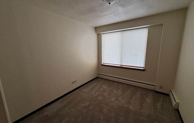 2 beds, 1.5 baths, 820 sqft, $1,450, Unit 501