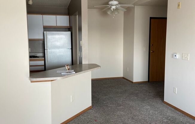 1 bed, 1 bath, 725 sqft, $954, Unit 322E