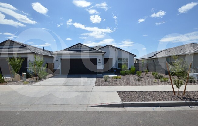 8212 S 45 AVE